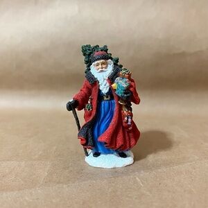 Pipka | Woodland Santa Handcrafted Father Christmas Figurine Mini Collection
